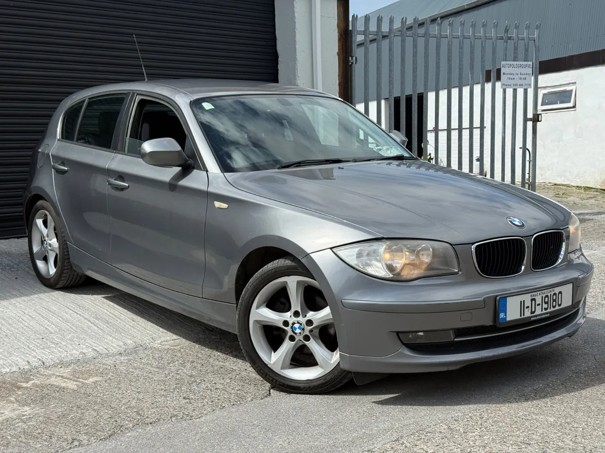 BMW 1-Series 2011 - Image 2