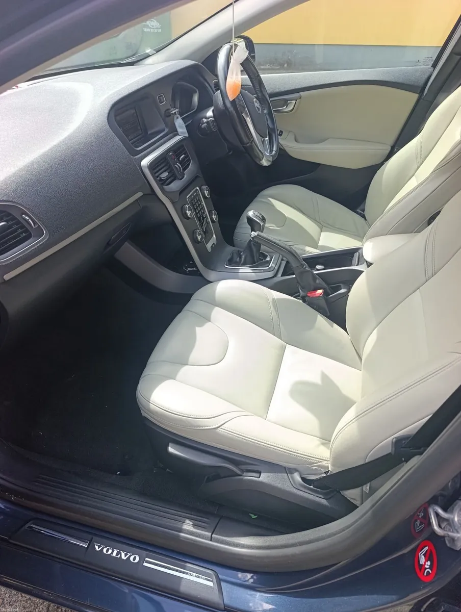 Volvo V40 1.6 d   fresh NCT - Image 6
