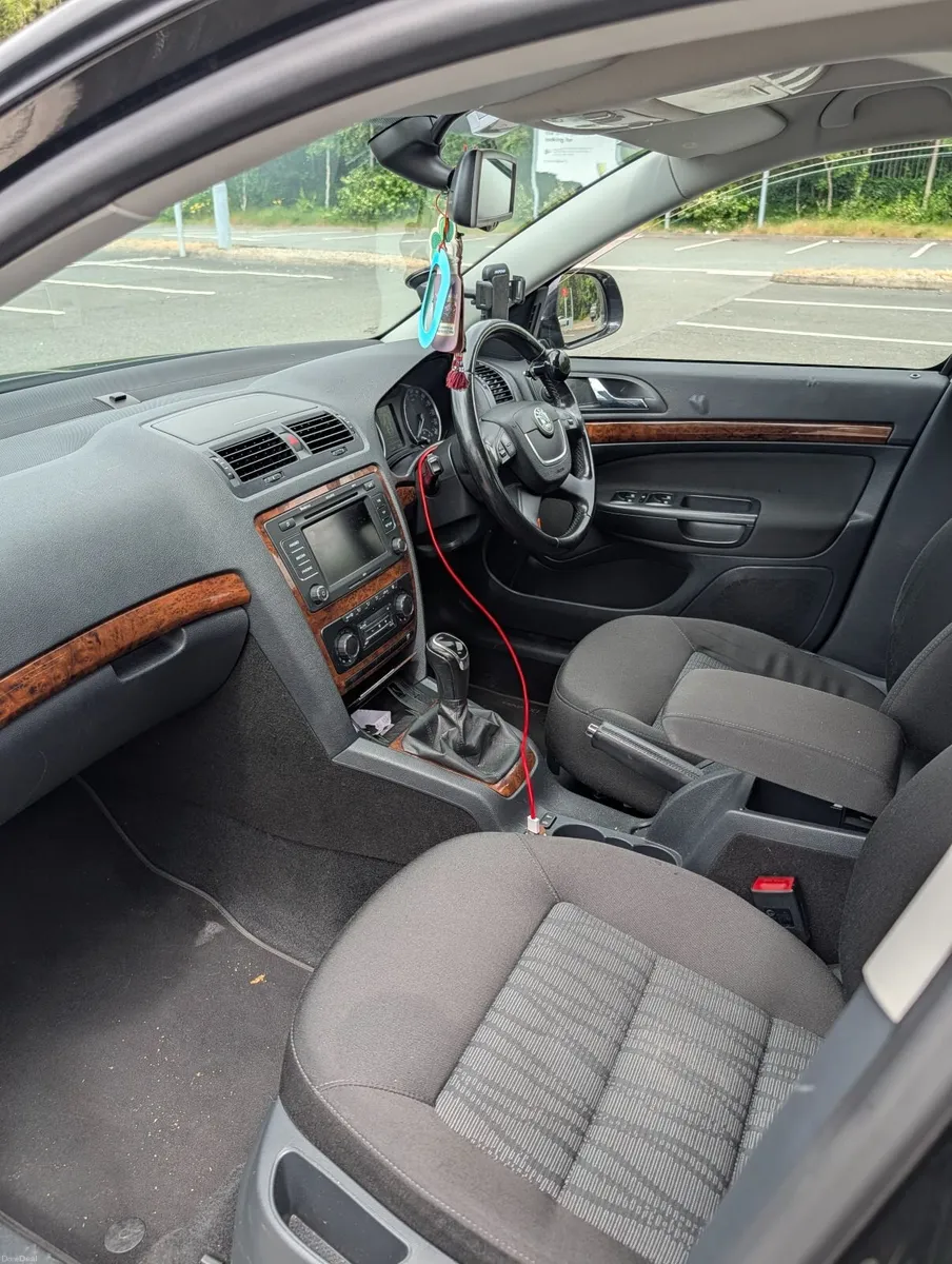 Skoda Octavia 2012 1.0 TSI - Excellent Condition - Image 4