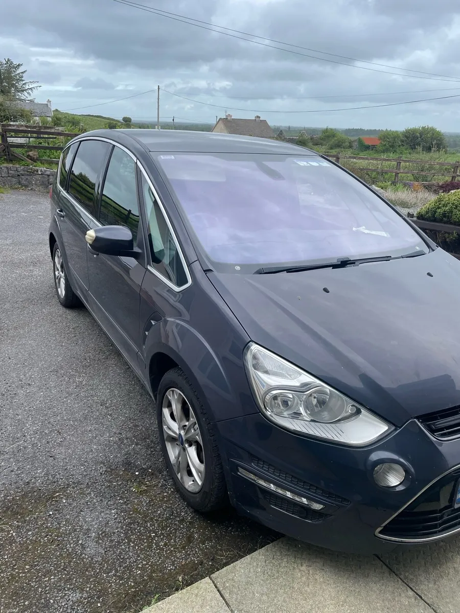 2012 Ford Smax - Image 2