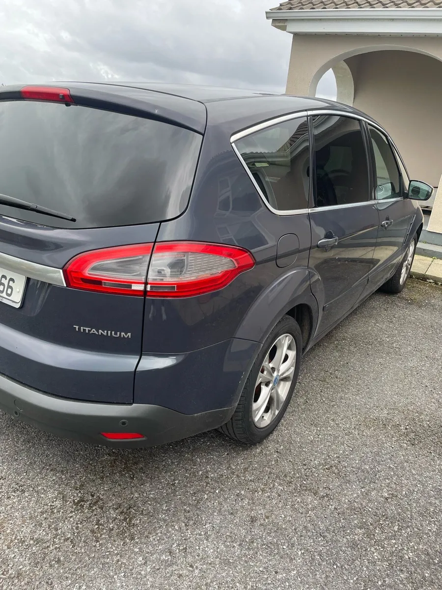 2012 Ford Smax - Image 3