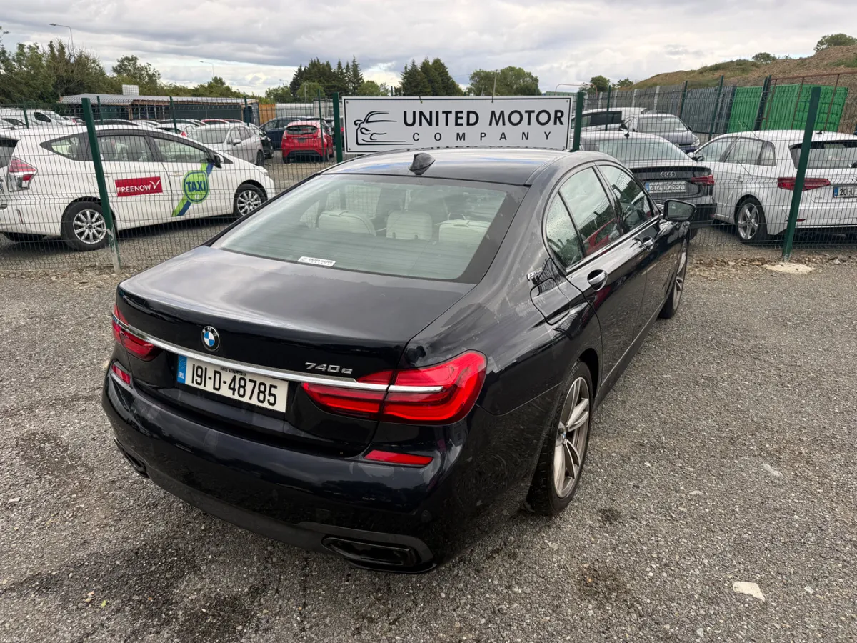 BMW 7-Series 2019 - Image 3