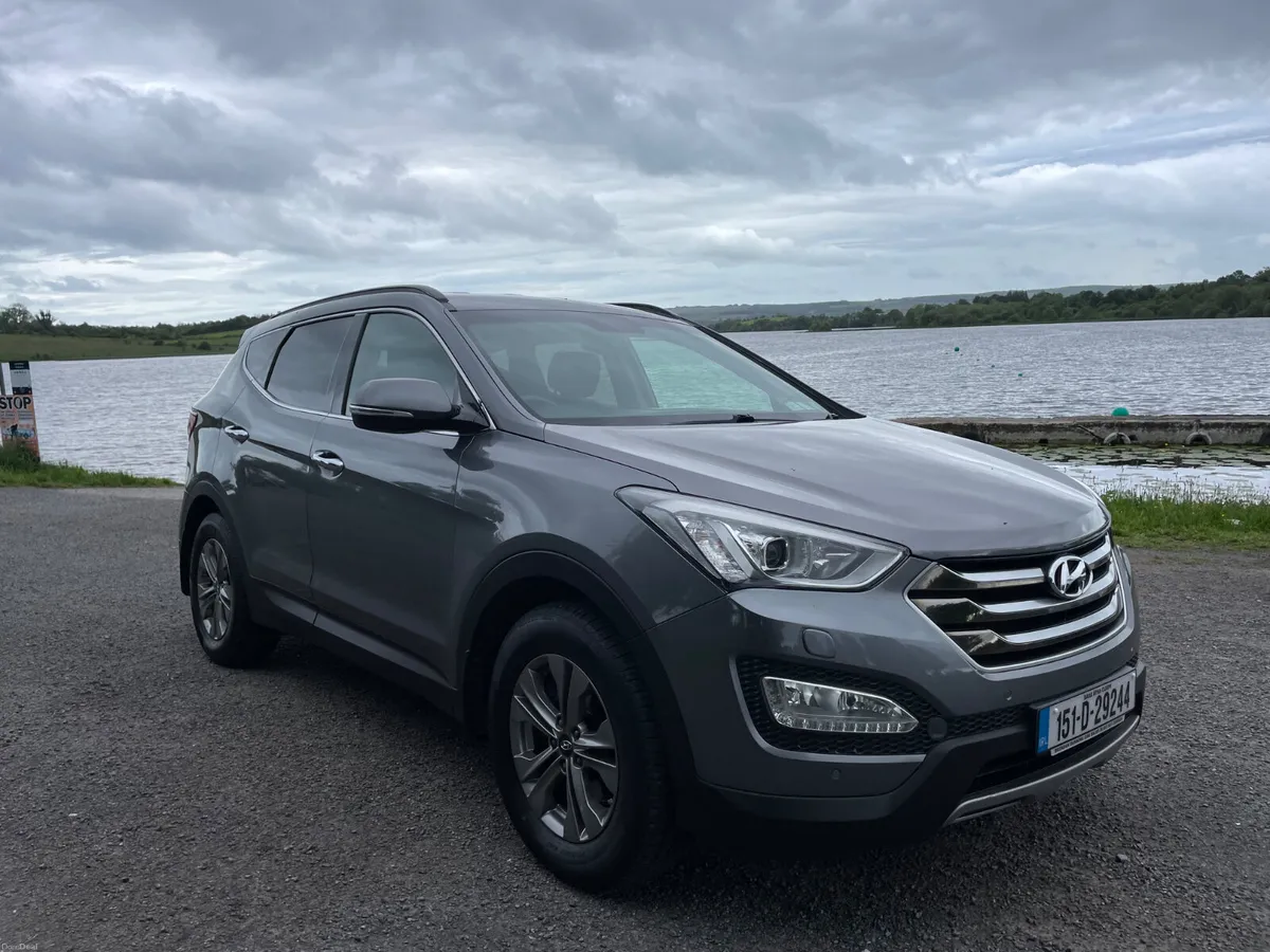 Hyundai Santa Fe 2015 2.2 diesel 7 seater 4x4 - Image 3