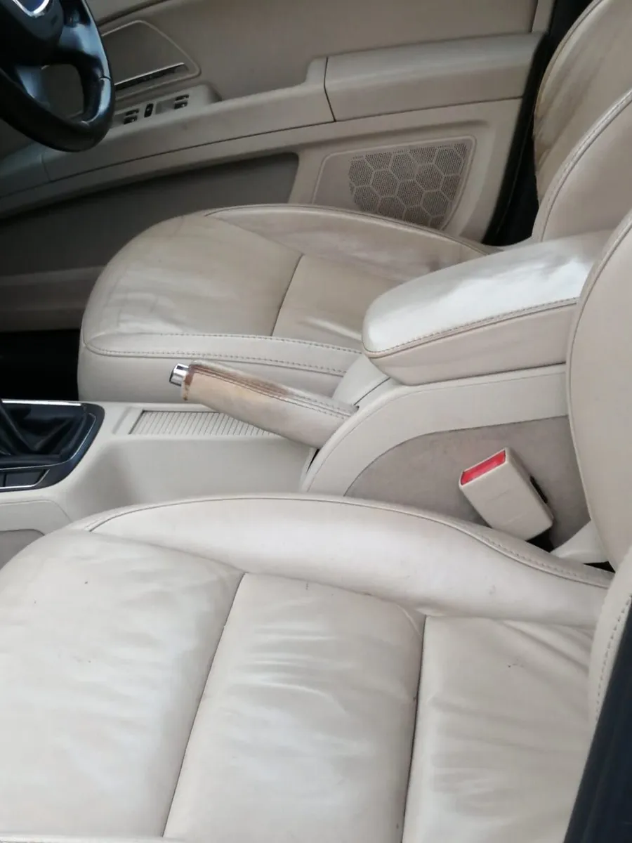 Skoda Superb 2010 - Image 3