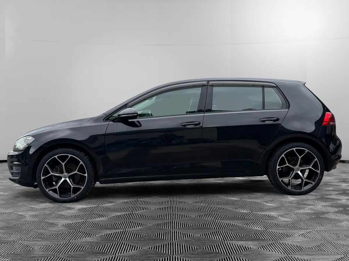 VW Golf Comfortline DSG *Low Km* - Image 2
