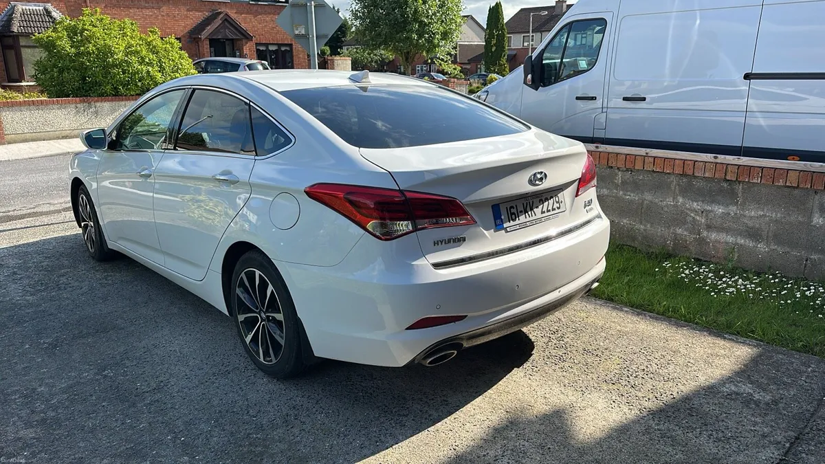 Hyundai i40 automatic - Image 2