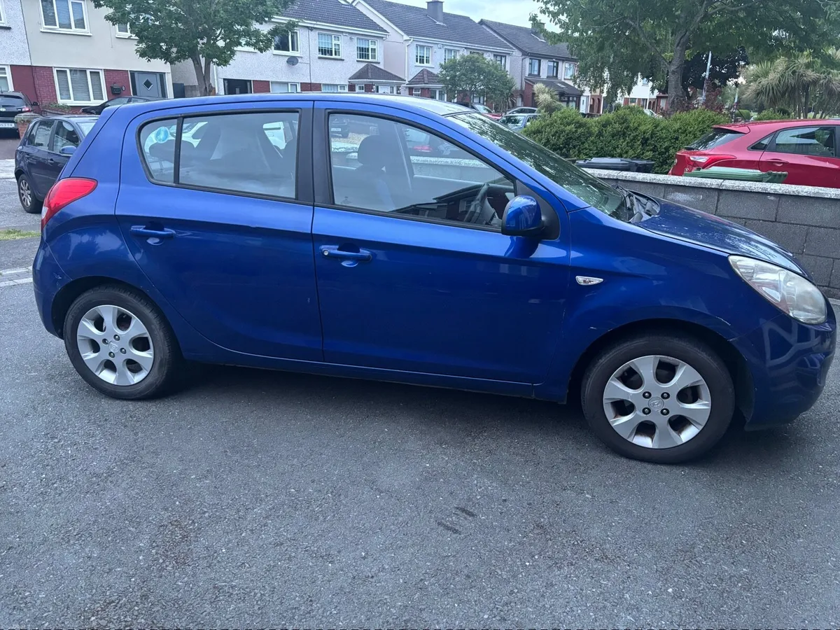 Hyundai i20 2009 - Image 4