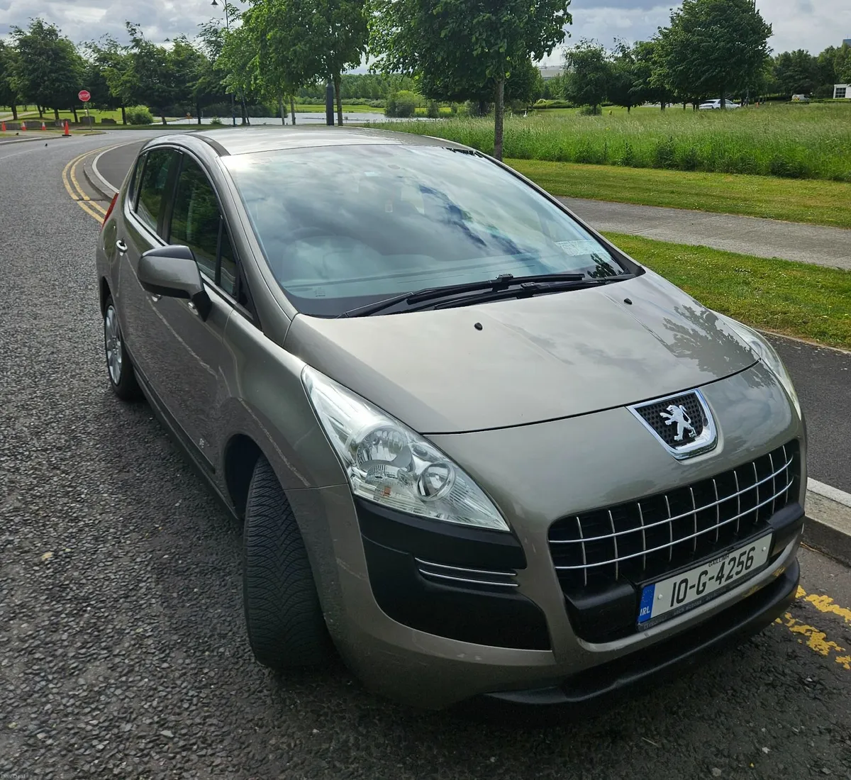 Peugeot 3008HDI. Very good conditions & clean car - Image 4