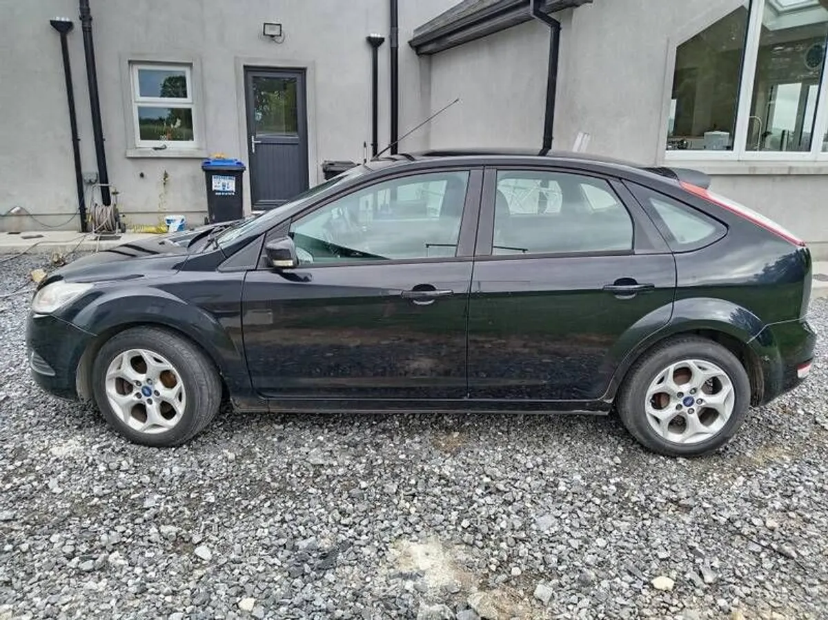 2011 Ford Focus - Image 4