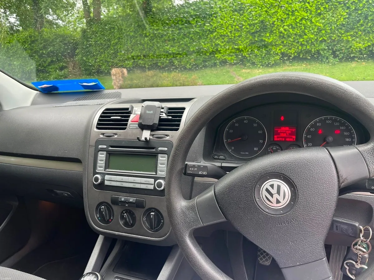 Car - Image 4
