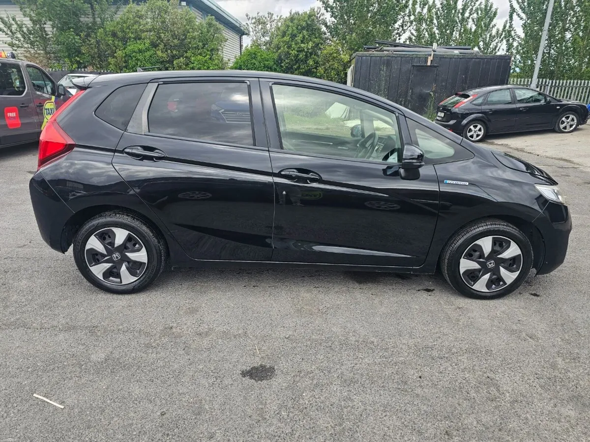 Honda Fit 2016 - Image 1
