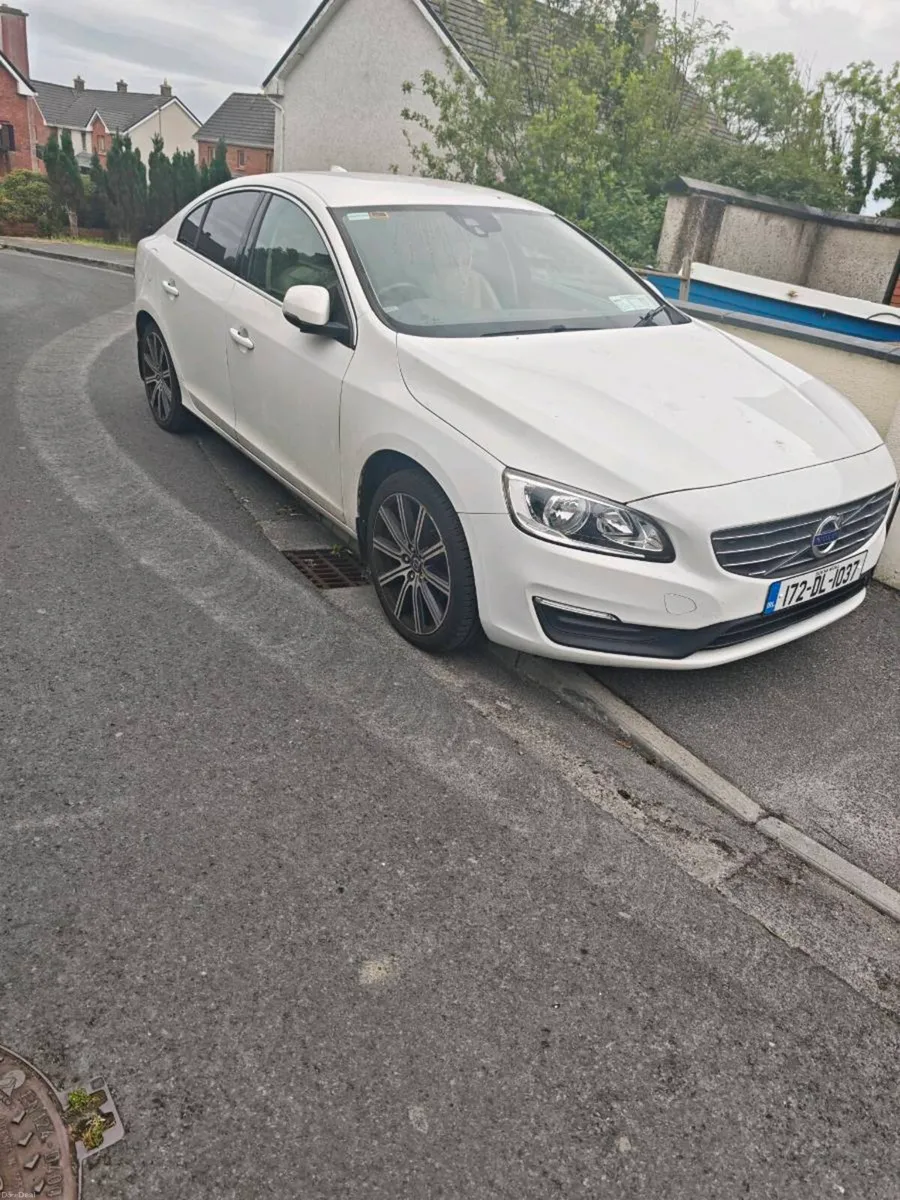 Volvo S60 - Image 2
