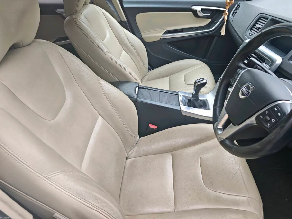 Volvo S60 - Image 4