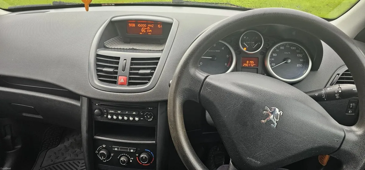 Peugeot 207 2011 - Image 4