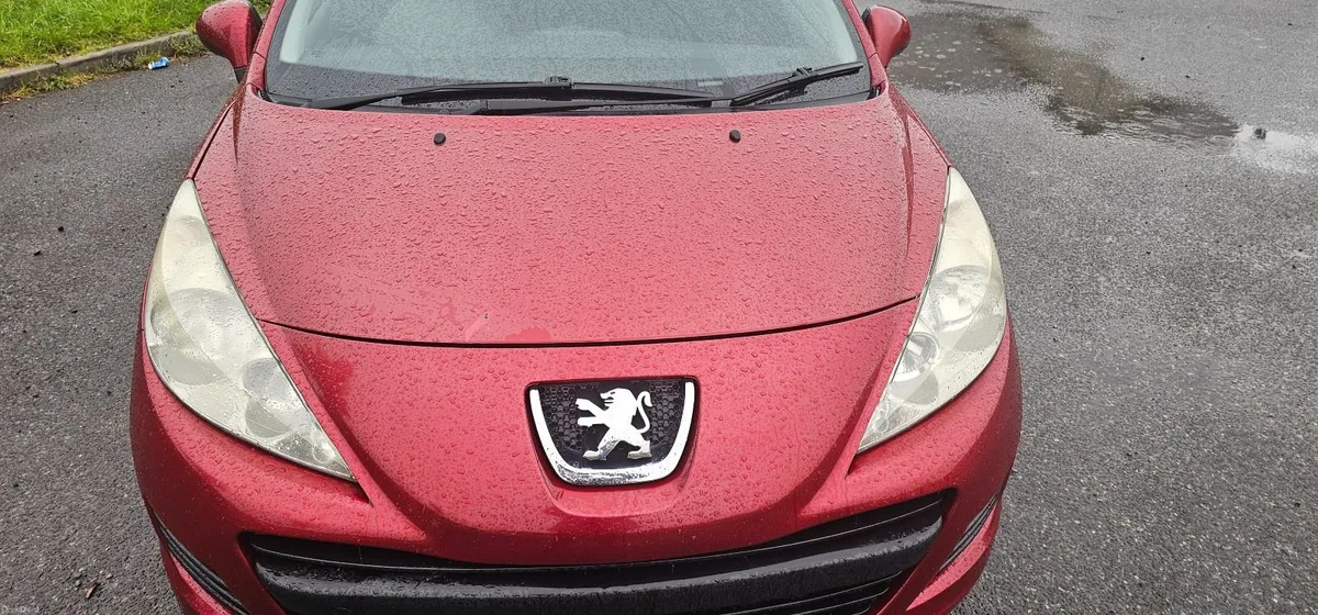 Peugeot 207 2011 - Image 2