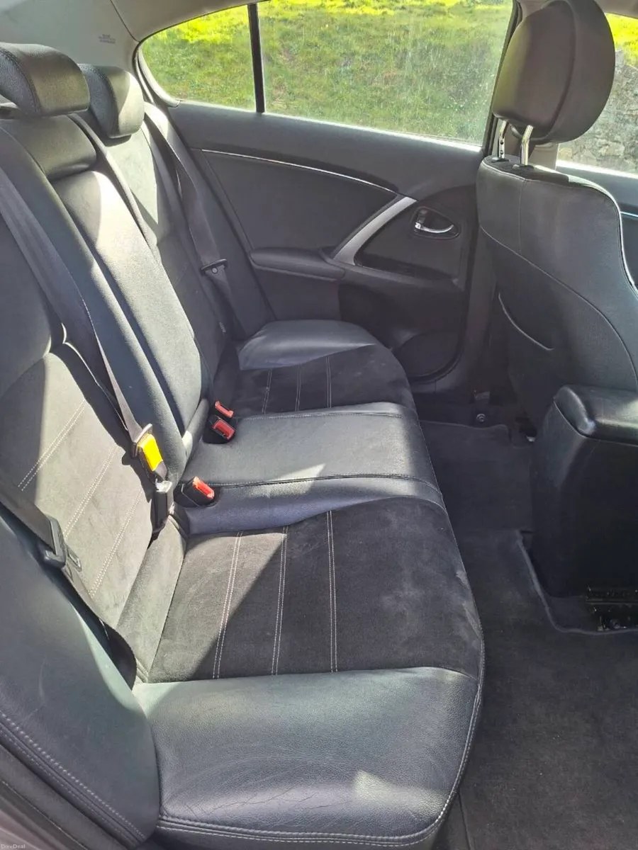 Car - Image 3