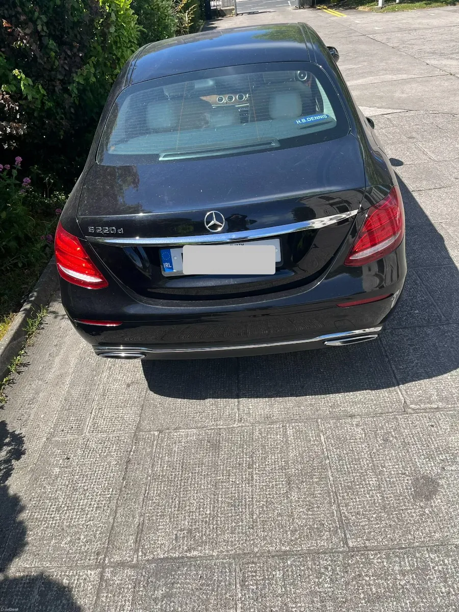 Mercedes-Benz E-Class 2018 - Image 2