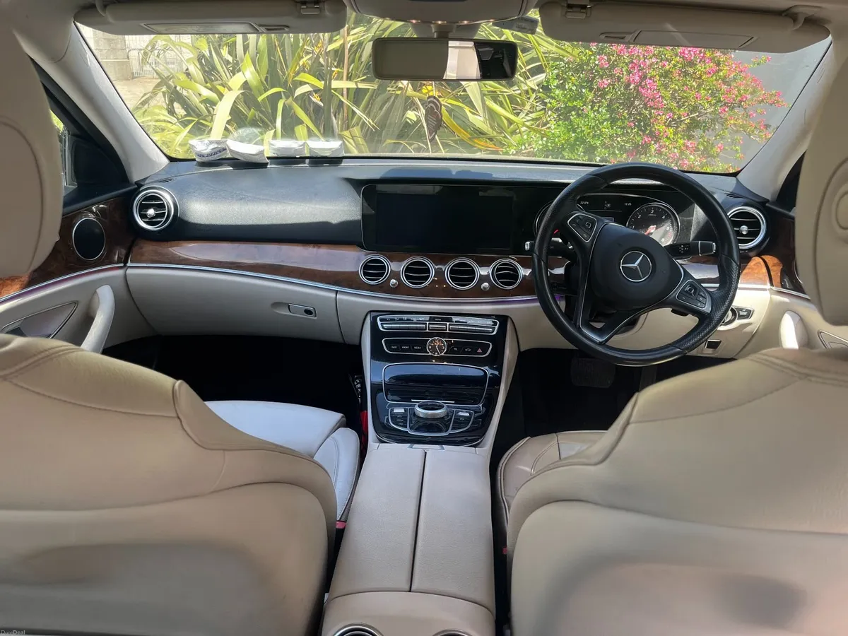 Mercedes-Benz E-Class 2018 - Image 4