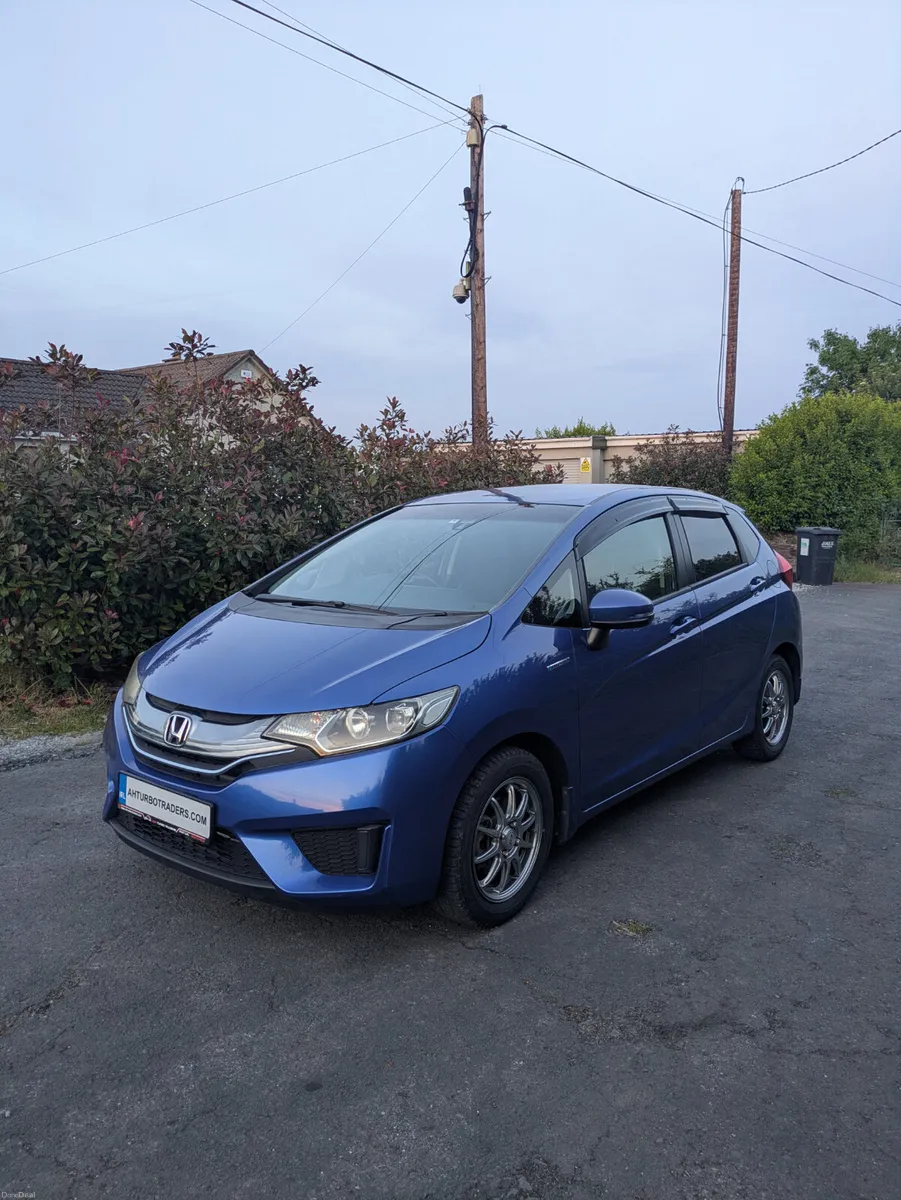 2015 Honda Fit Hybrid GP5 - Image 3