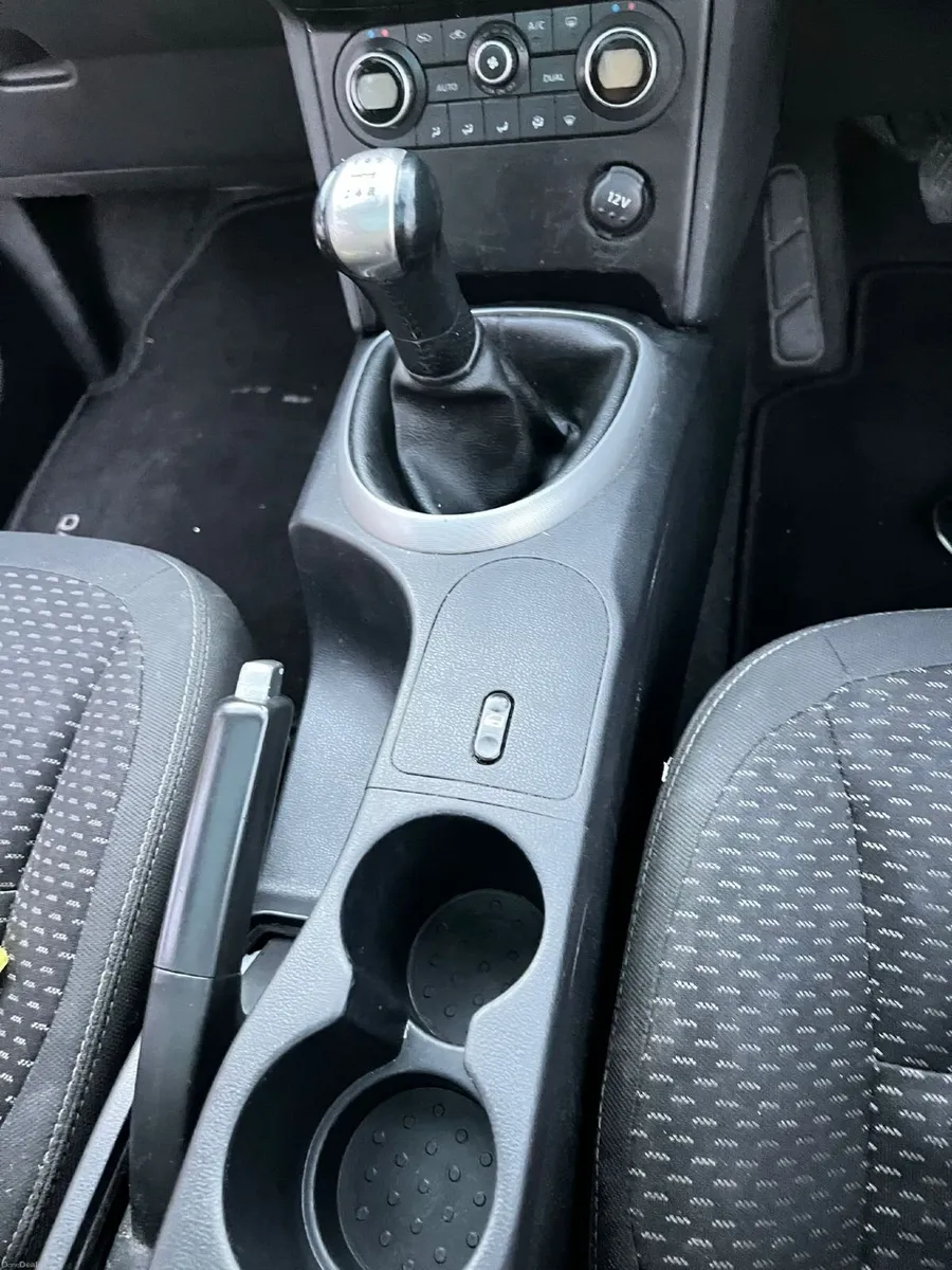 Nissan Qashqai 2007 - Image 4