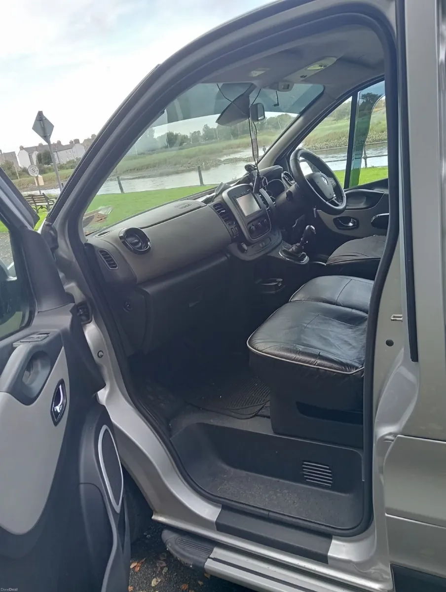 Renault Trafic 2017 - Image 4