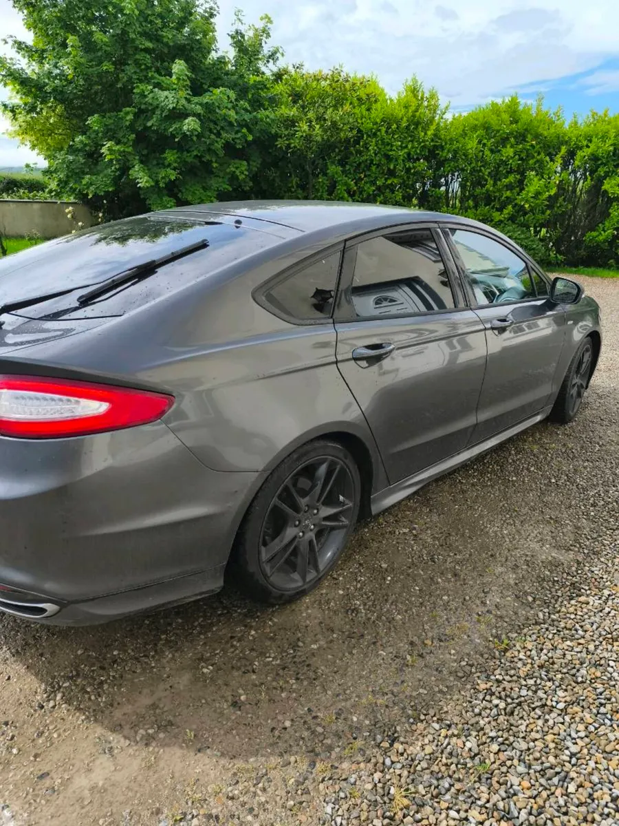 171 Ford MONDEO - Image 4