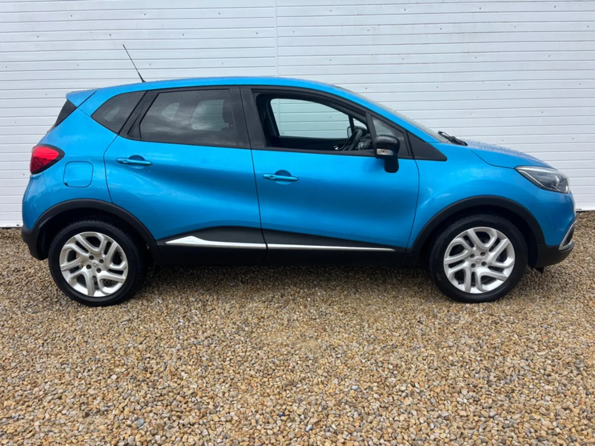Renault Captur INTENSE 1.5 DCI 90 4DR - Image 6
