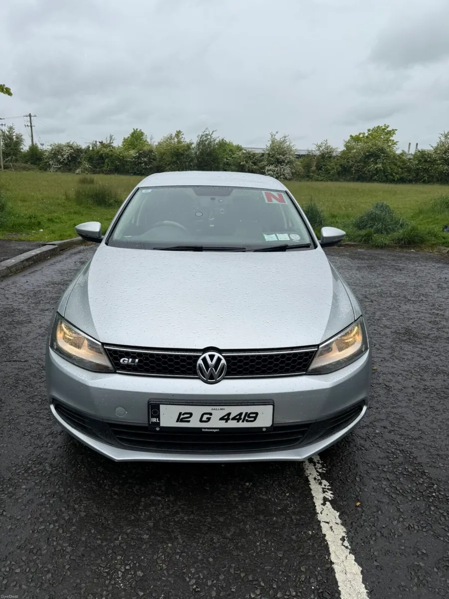 2012 VW 1.6 Diesel Jetta - Image 1
