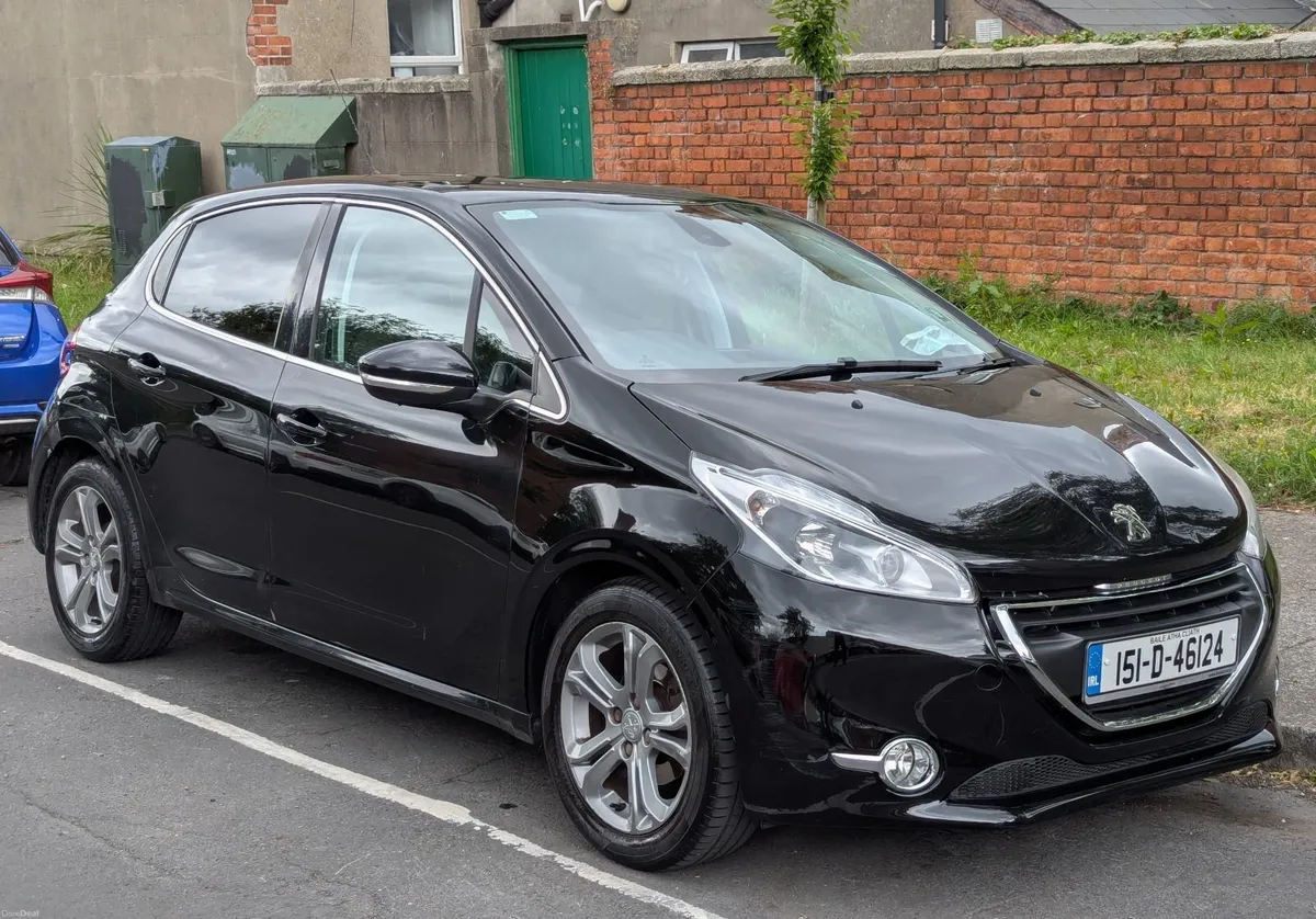 Peugeot 208 1.2VTi - Image 1