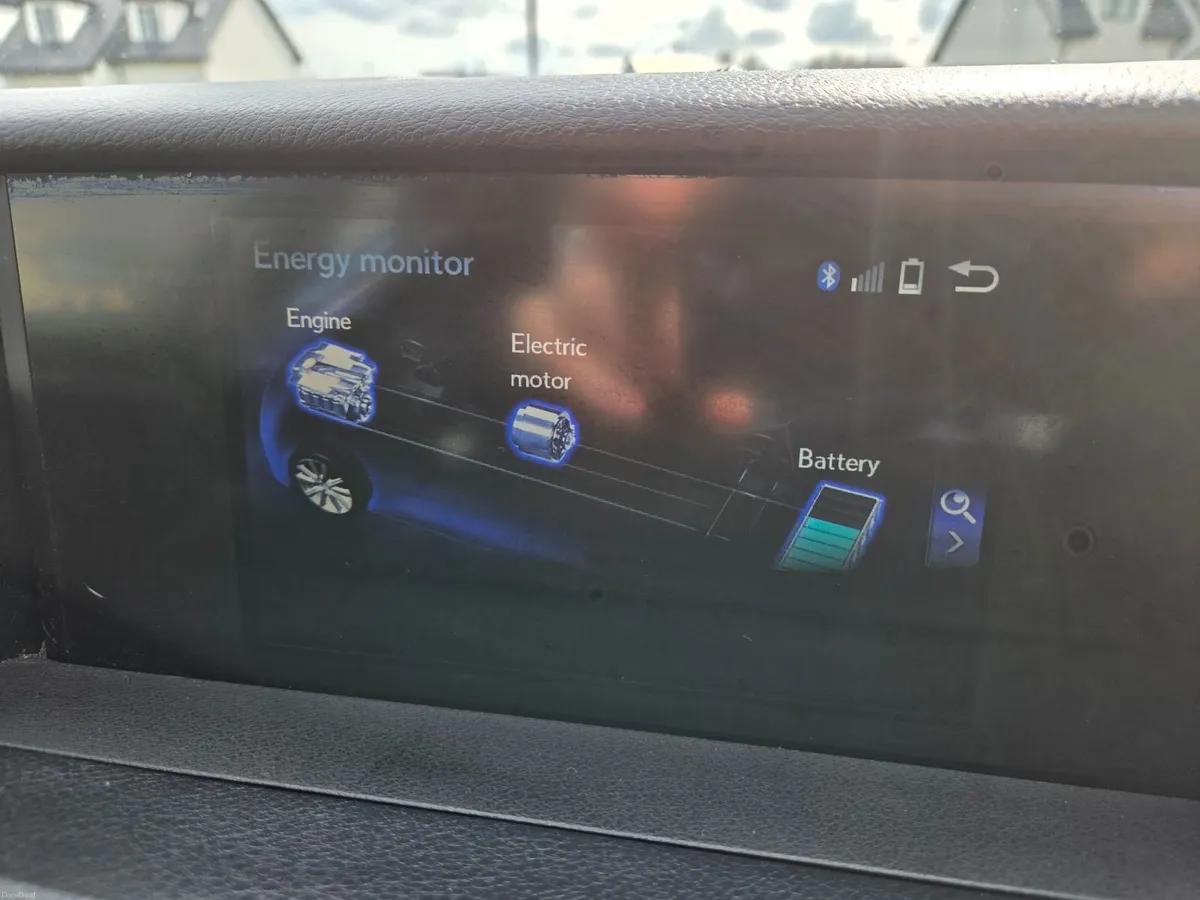 Lexus IS EXEC - Full Battery Warranty - Image 2