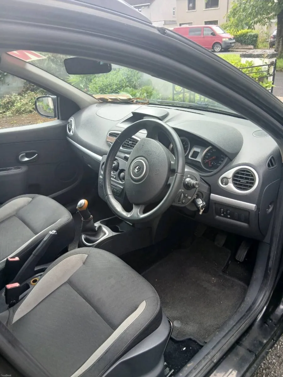 Renault clio - Image 4
