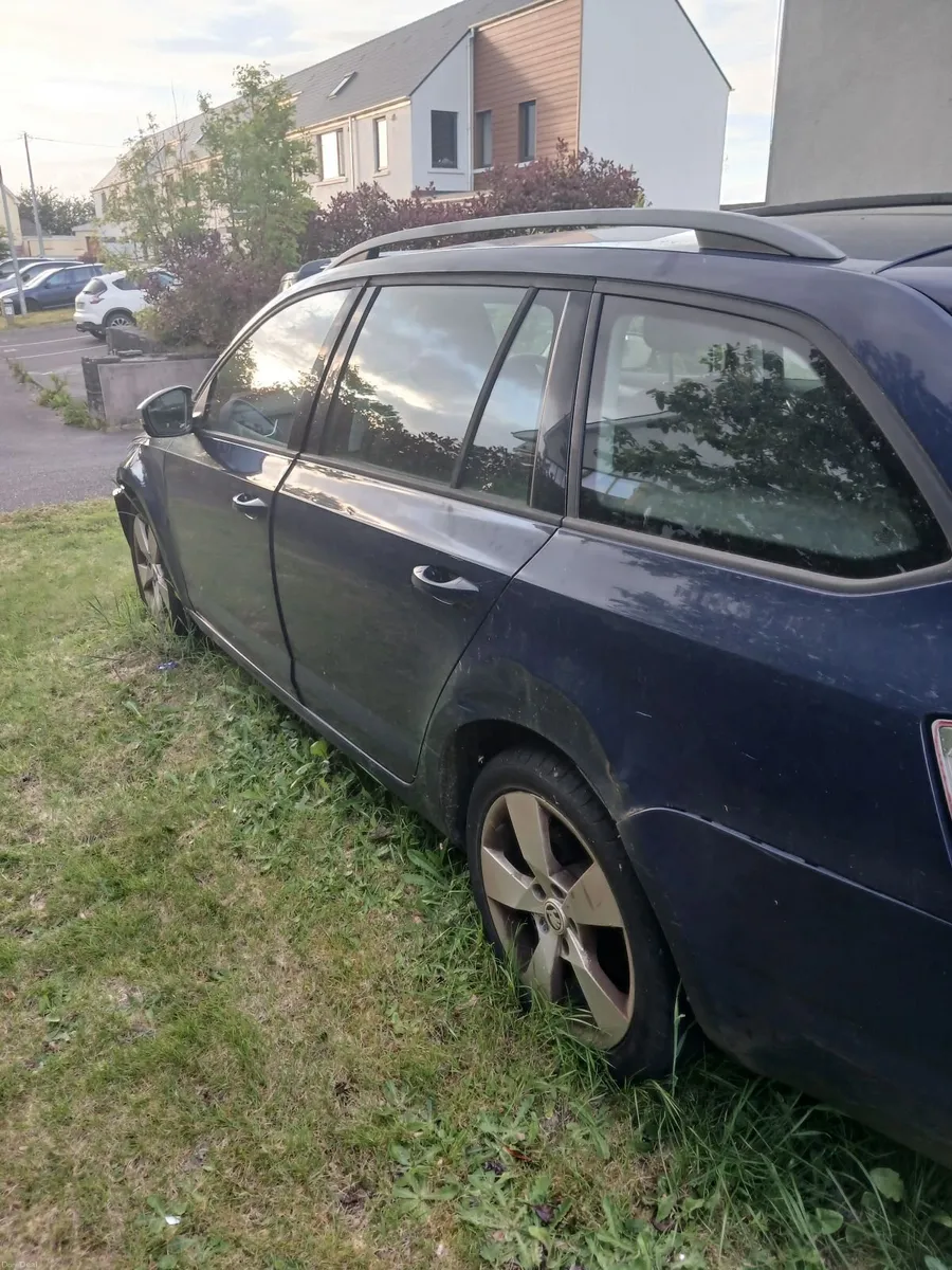 Skoda Octavia 2015 - Image 1