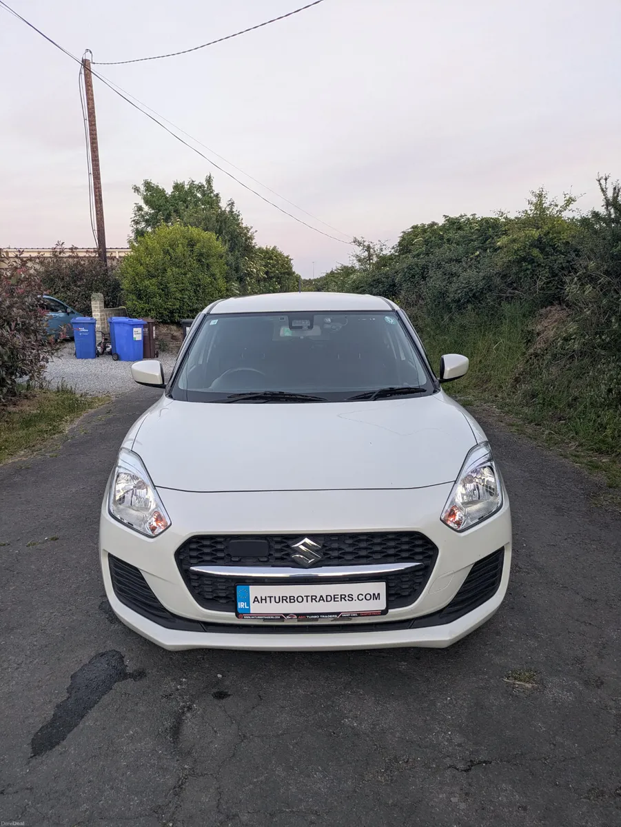 2020 Suzuki Swift Hybrid - Image 2