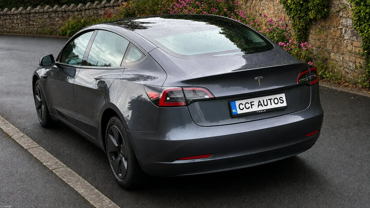 2022 Tesla Model 3 RWD - Tesla Warranty - Image 3