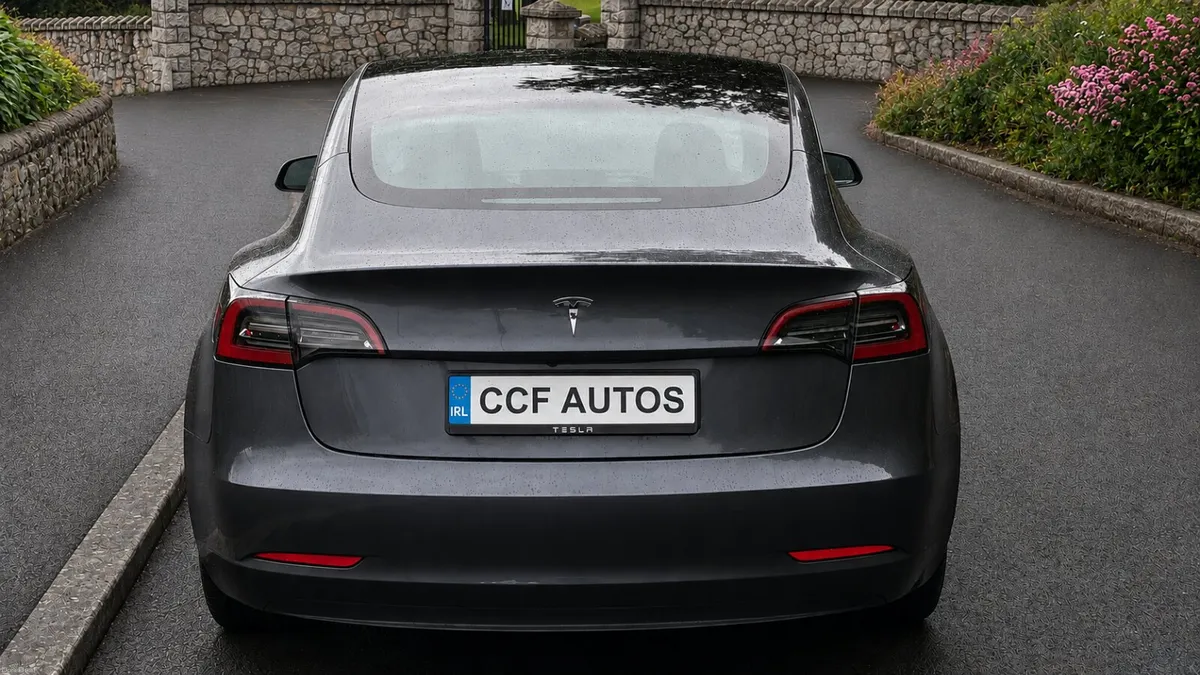 2022 Tesla Model 3 RWD - Tesla Warranty - Image 4