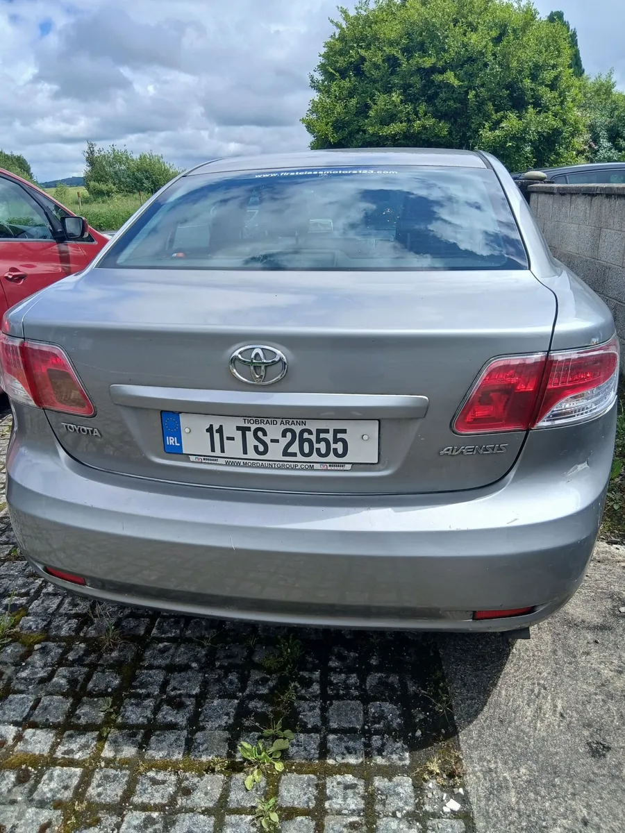 Toyota Avensis 2011 - Image 3