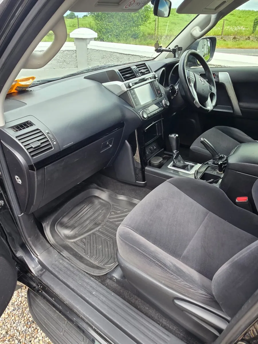 Toyota Landcruiser - Image 4