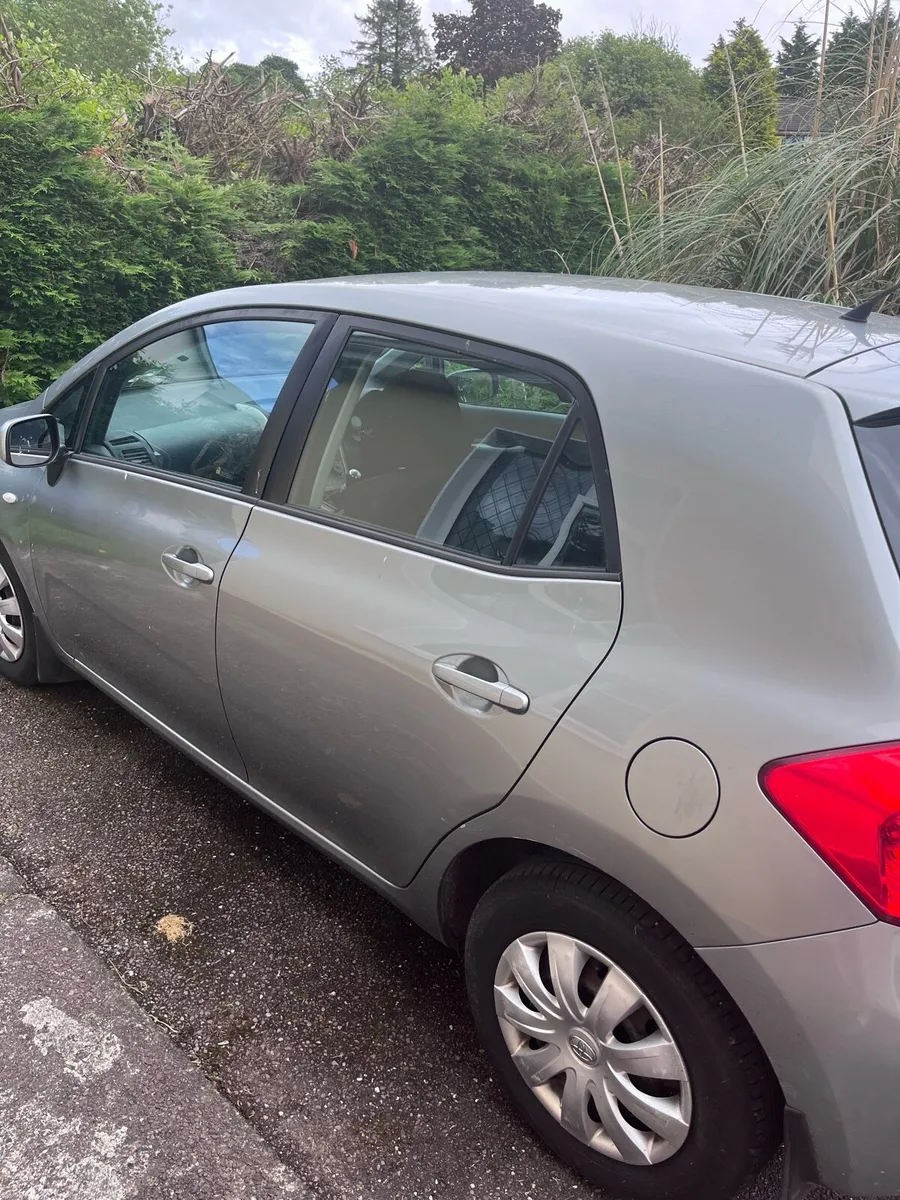 2009 Toyota Auris 1.4 Petrol NCT & Tax till Novem - Image 3
