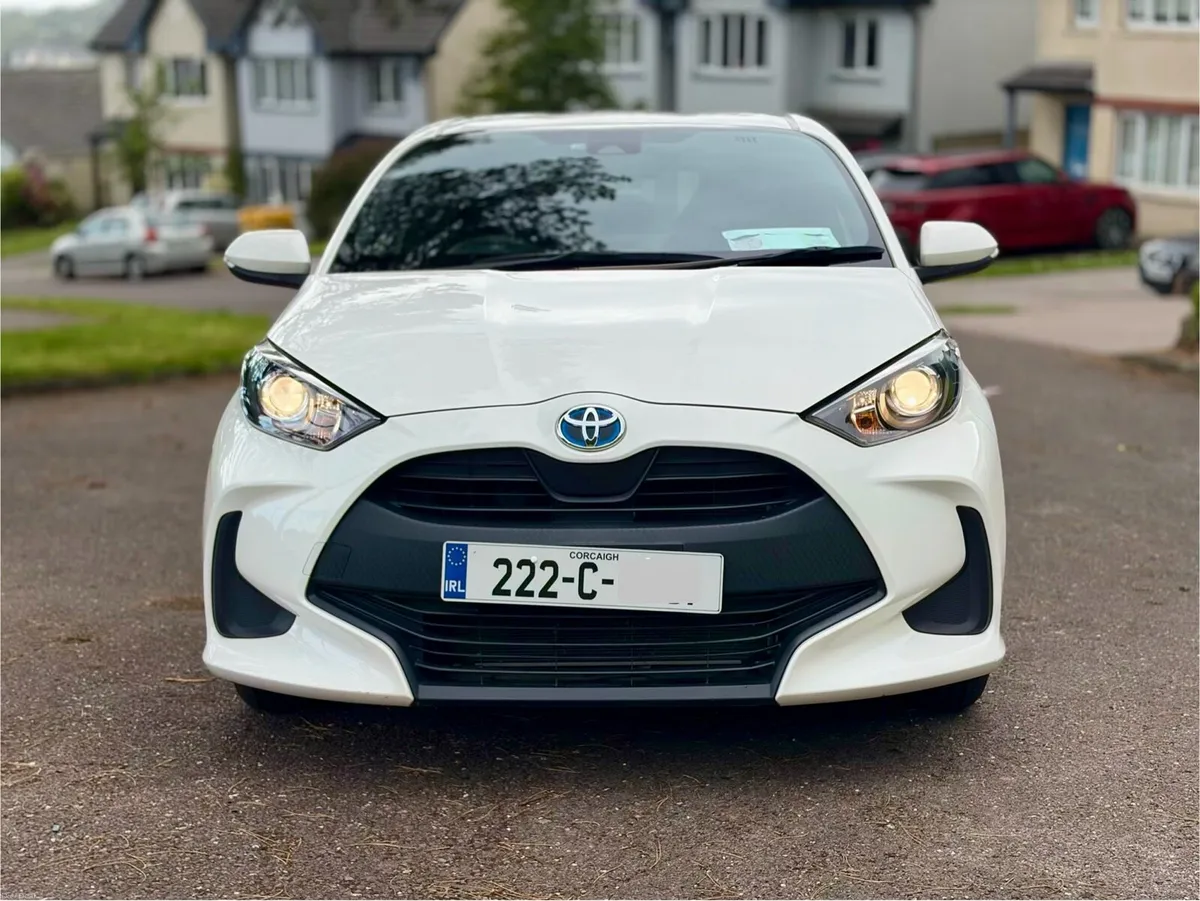 Toyota Yaris Hybrid 2022(Automatic)| 76000 KM - Image 2