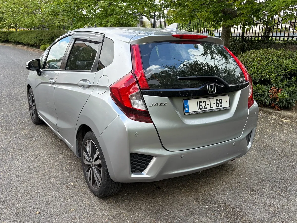 HONDA JAZZ  2016 NCT 10/26 TAX 9/26 - Image 3