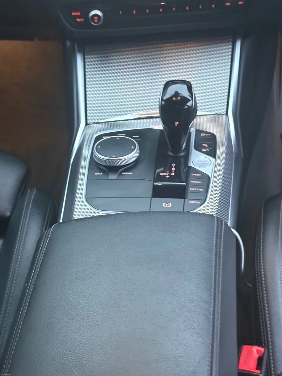 BMW G21 330e M Sport - Image 2