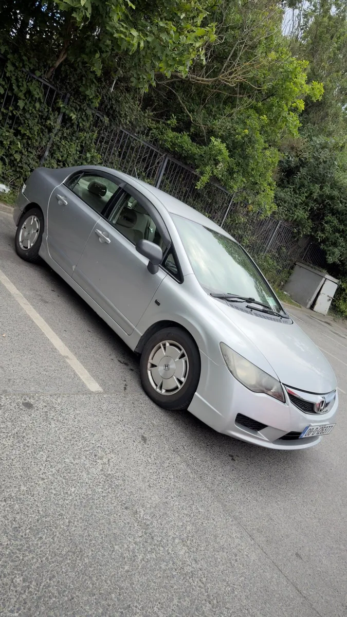 Honda Civic Automatic - Image 1