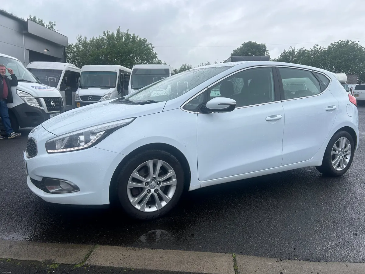 2014 Kia Ceed 1.6 CRDI Auto - Image 4