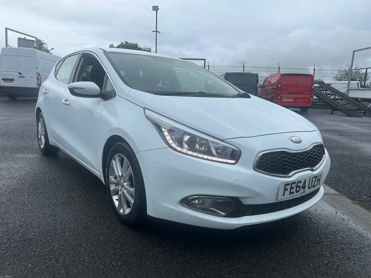 2014 Kia Ceed 1.6 CRDI Auto - Image 2