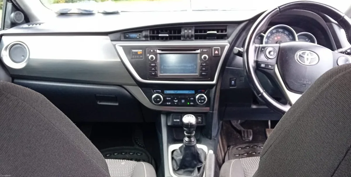 Toyota Auris - Image 4