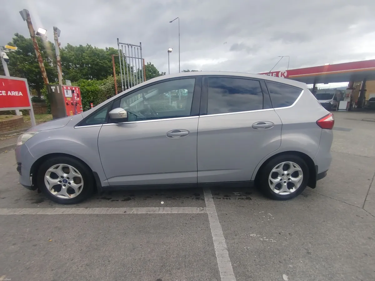 Ford C-Max 2011 - Image 1