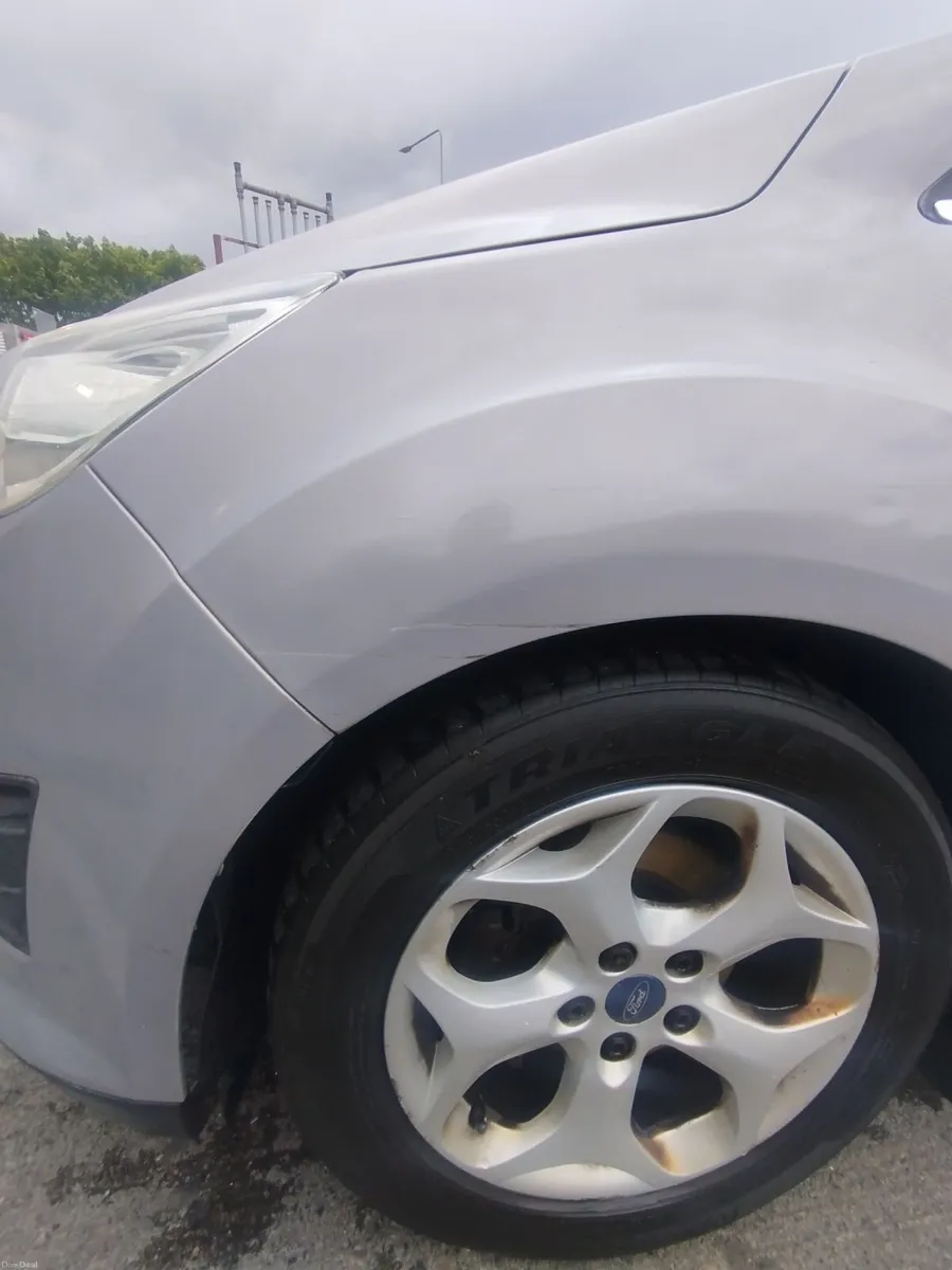Ford C-Max 2011 - Image 4