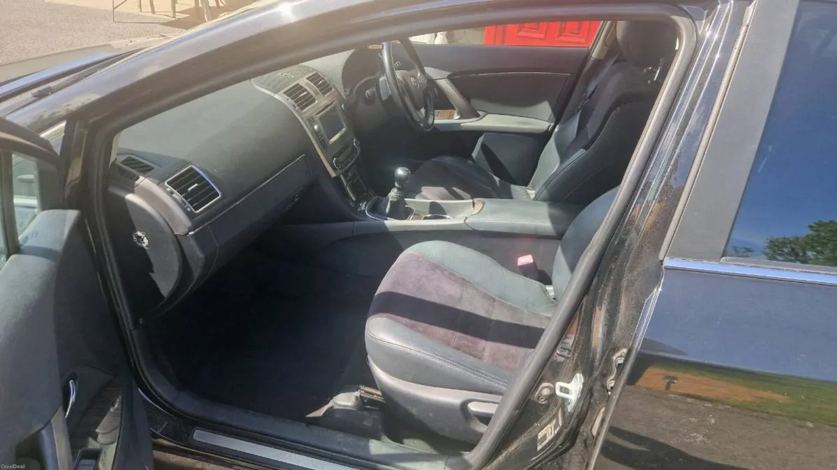 2013 Toyota Avensis Estate - Image 4