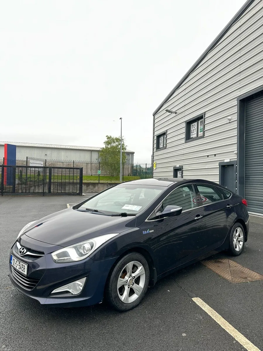 2012 Hyundai i40 Blue Drive - Image 2