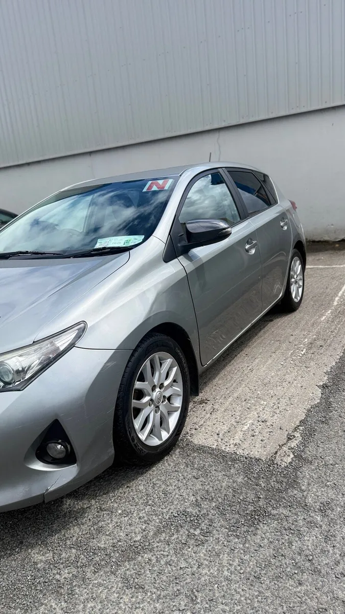 2013 Toyota Auris 1.4 D-4D Diesel - Image 2